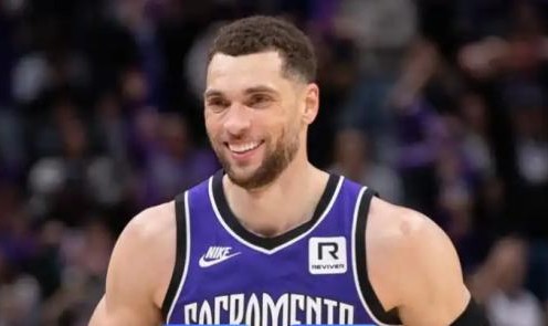 拉文德罗赞合砍80分！国王季末连克强敌即将撞线